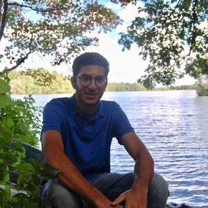 Meet your Posher, Fadi